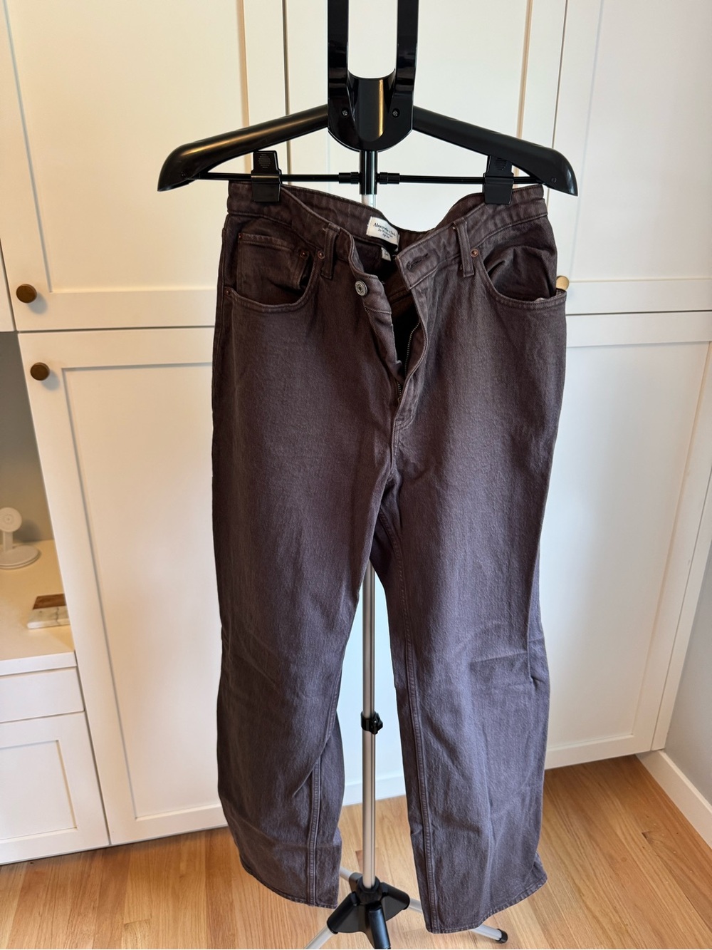 Abercrombie & Fitch Straight Leg Jeans in Dark Brown